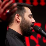 مومن ز دل امیدوارش پیداست