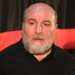 زهرا شدم که روشنی خانه‌ات شوم