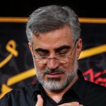 آسمان را به روی تخته‌ی در می‌بردند