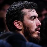 الهی بمیرم این روزا تب داره مادر