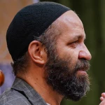 گر شود کافه‌ی مردم به حساب آلوده