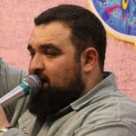 آن‌که بعد از مصطفی ما را امام و رهبر است