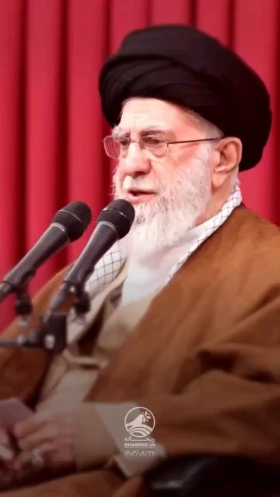 بهشت زیر پای مادر است