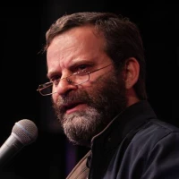 مثل الامام مثل الکعبه