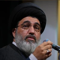 نصرت ویاری وقدم برداشتن برای امام زمان